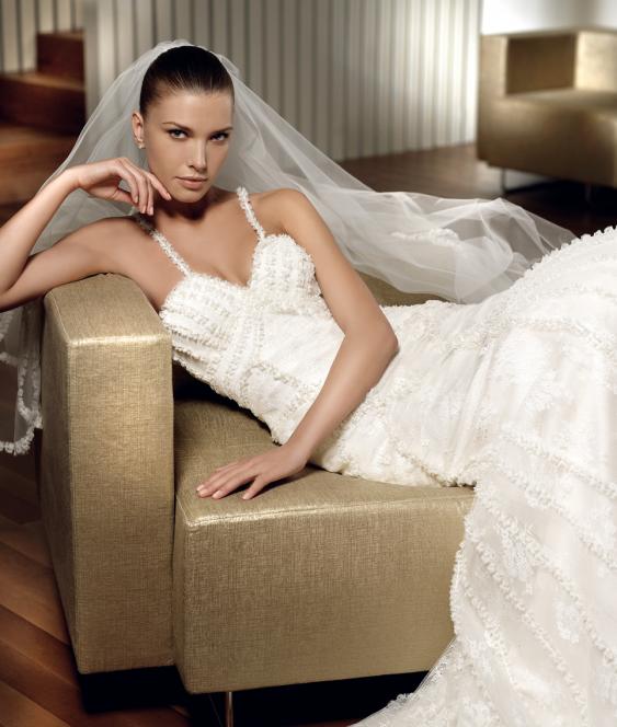 SPOSA dell' AMORE, Wedding dresses pictures, Bridal dresses, Bride dress, 