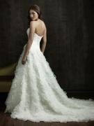 Rochii de mireasa "Allure Bridals" Model 8810