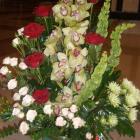 Aranjament Floral Din Orhidee, Trandafiri Rosii si Miniroze