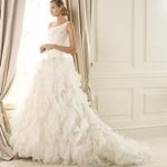 Rochii de mireasa Pronovias: colectia Glamour, 2013